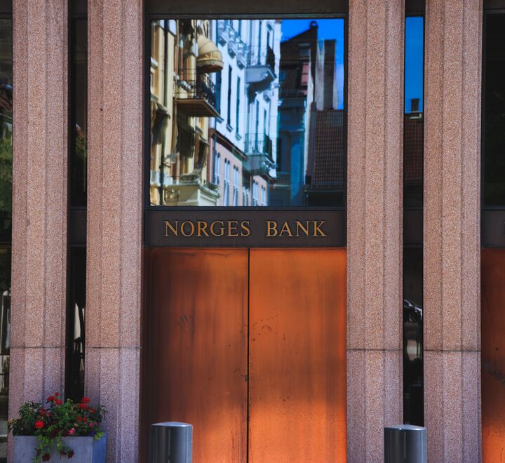 Outside of the ר Bank